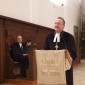 Der Landesbischof predigt im Gottesdienst